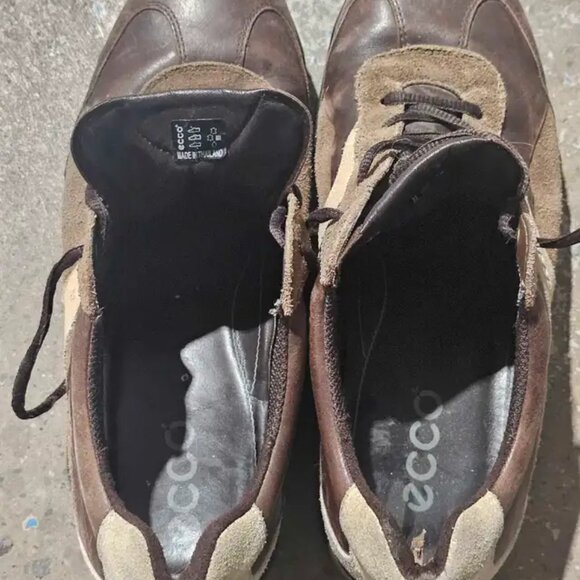 Ecco Leather Sneakers - Size 9 - Picture 4 of 5